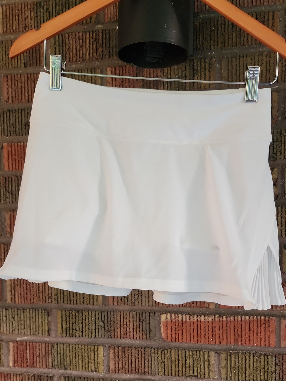 Lululemon Size 4 White Skort